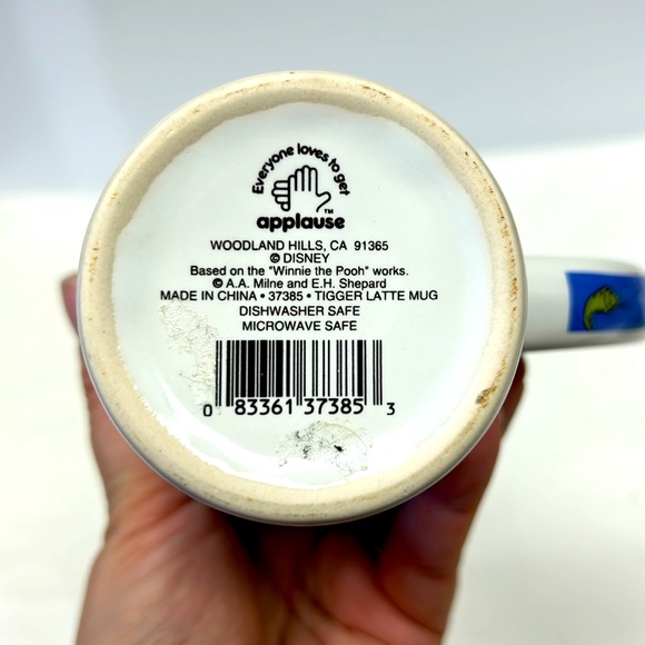 Retro ceramic DISNEY  “ Tigger”  late mug by APPLAUSE - Picture 9 of 9